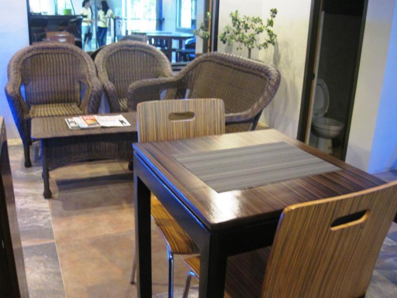 Jared Suites Upper Digos 外观 照片