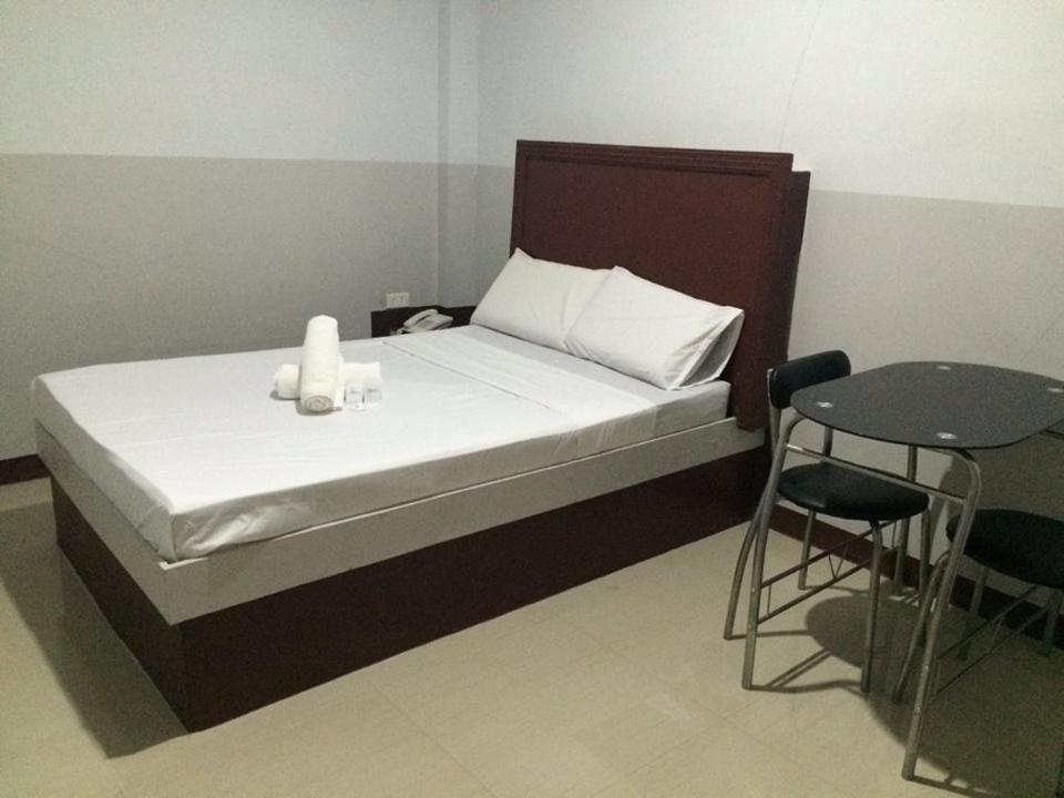 Jared Suites Upper Digos 外观 照片