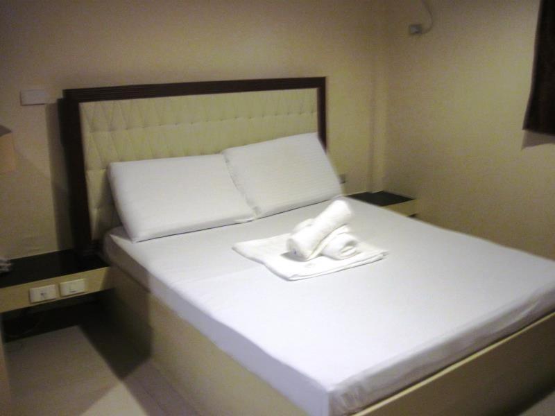Jared Suites Upper Digos 外观 照片